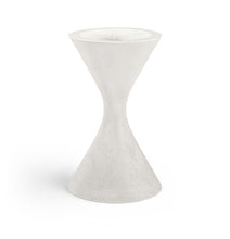 Load image into Gallery viewer, Vessa - Indoor / Outdoor Concrete Planter