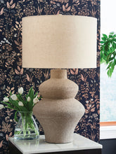 Load image into Gallery viewer, Jossleigh - Metal Table Lamp - Beige
