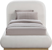 Load image into Gallery viewer, Vaughn - Chenille Bed With Natural Base