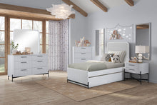 Load image into Gallery viewer, Fisher Park - Trundle Bed