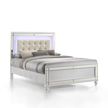 Load image into Gallery viewer, Valentino - 4/6 Full Headboard - White