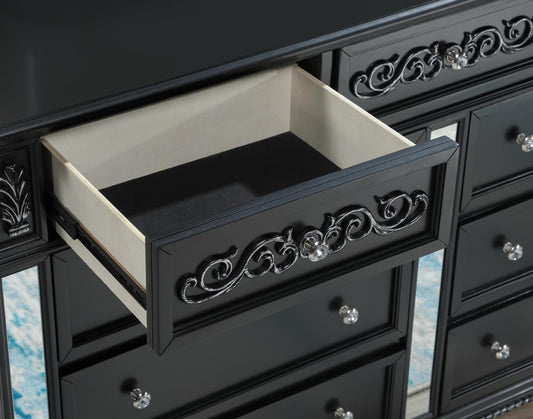 B091 - Chest - Black