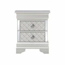 Load image into Gallery viewer, Verona - Nightstand