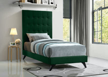 Load image into Gallery viewer, Elly - Bed
