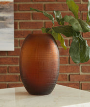 Load image into Gallery viewer, Embersen - Vase