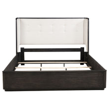 Load image into Gallery viewer, Leandro Wingback Bed