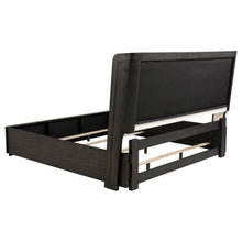 Load image into Gallery viewer, Leandro Wingback Bed