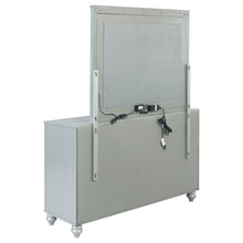Load image into Gallery viewer, Gunnison Dresser with Mirror