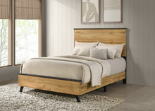 Load image into Gallery viewer, Kaywood Panel Bed