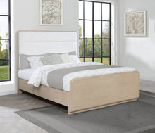 Load image into Gallery viewer, Ladera Panel Bed