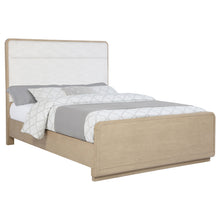 Load image into Gallery viewer, Ladera Panel Bed
