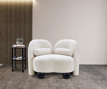 Load image into Gallery viewer, Daphne - Boucle Chair