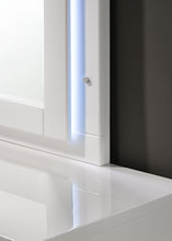Load image into Gallery viewer, Jeremaine Bedroom Set