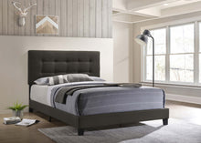 Load image into Gallery viewer, Mapes Panel Bed