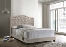 Load image into Gallery viewer, Sonoma Wingback Bed