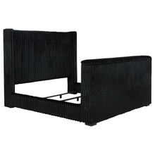 Load image into Gallery viewer, Centergrove Wingback TV Bed