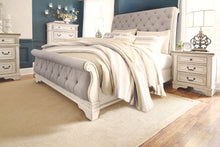 Load image into Gallery viewer, Realyn - Bedroom Sleigh Bed Set