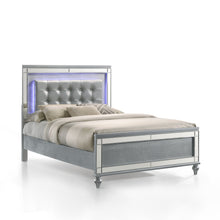 Load image into Gallery viewer, Valentino - 4/6 Full Footboard & Slats - Silver