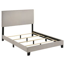 Load image into Gallery viewer, Boyd Panel Bed