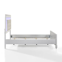 Load image into Gallery viewer, Valentino - 4/6 Full Footboard & Slats - White