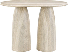 Load image into Gallery viewer, Cosenza - Concrete Indoor / Outdoor Table
