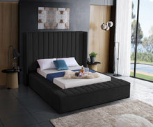 Load image into Gallery viewer, Kiki - Bed