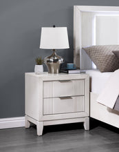 Load image into Gallery viewer, B252 - Nightstand - Beige