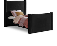 Load image into Gallery viewer, Elias - Velvet Bed