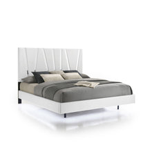 Load image into Gallery viewer, Europa - 5/0 - 6/6 Queen / Eastern King Side Rails - White