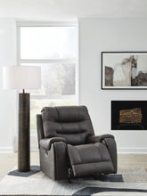 Load image into Gallery viewer, Femley Recliner