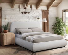 Load image into Gallery viewer, Vaughn - Chenille Bed With Black Base