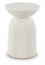 Load image into Gallery viewer, Opani - Concrete End Table