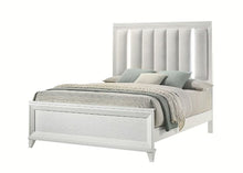 Load image into Gallery viewer, Crown Mark Furniture Cressida Queen Upholstered Panel Bed in White B7300-Q image