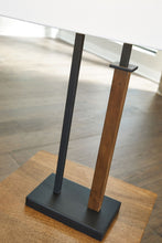 Load image into Gallery viewer, Voslen - Metal Table Lamp (Set of 2) - Black / Brown