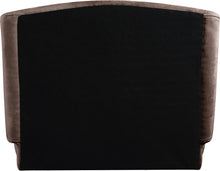 Load image into Gallery viewer, Sandro - Upholstered Bed