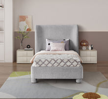 Load image into Gallery viewer, Penny - Chenille Fabric Bed