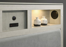 Load image into Gallery viewer, B261 - Bed With Speaker & LED