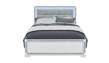 Load image into Gallery viewer, Soleil - Queen Bed - White