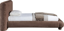 Load image into Gallery viewer, Blair - Chenille Upholstered Bed