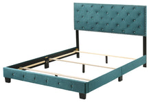 Load image into Gallery viewer, Luxurious Upholstered Bed