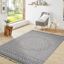 Load image into Gallery viewer, Guros - 6' X 9' Medallion Indoor / Outdoor Area Rug - Gray / White