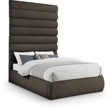 Load image into Gallery viewer, Adam - Boucle Fabric Bed With 89" Headboard