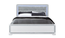 Load image into Gallery viewer, Soleil - King Bed - White