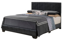 Load image into Gallery viewer, Elegant Platform Bed For Relaxed Spaces