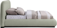 Load image into Gallery viewer, Vaughn - Chenille Bed With Black Base