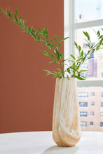 Load image into Gallery viewer, Cammen - Vase