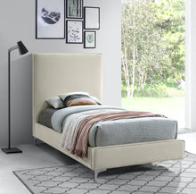 Load image into Gallery viewer, Geri - Bed