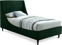Load image into Gallery viewer, Eva - Velvet Bed