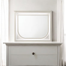 Load image into Gallery viewer, Laveda - Mirror With LED - White