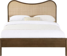 Load image into Gallery viewer, Windsor - Bed